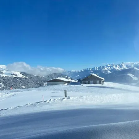 Blick Tirol Direkt Auf Der Skipiste Lejlighed *